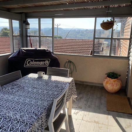 Villa בין יער לים Shelomi Esterno foto